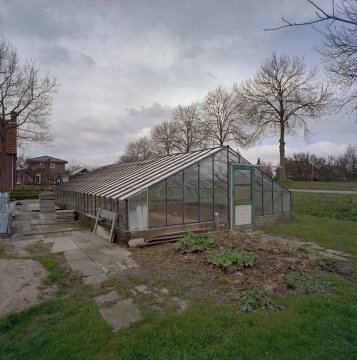 Druivenkas in de Historische Tuin Lent.  Rijksdienst voor het Cultureel Erfgoed. CC BY-SA 4.0